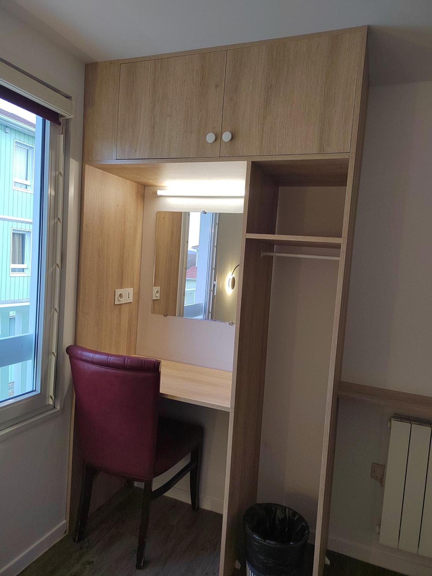 Hotel Fasthotel Paris Ouest
