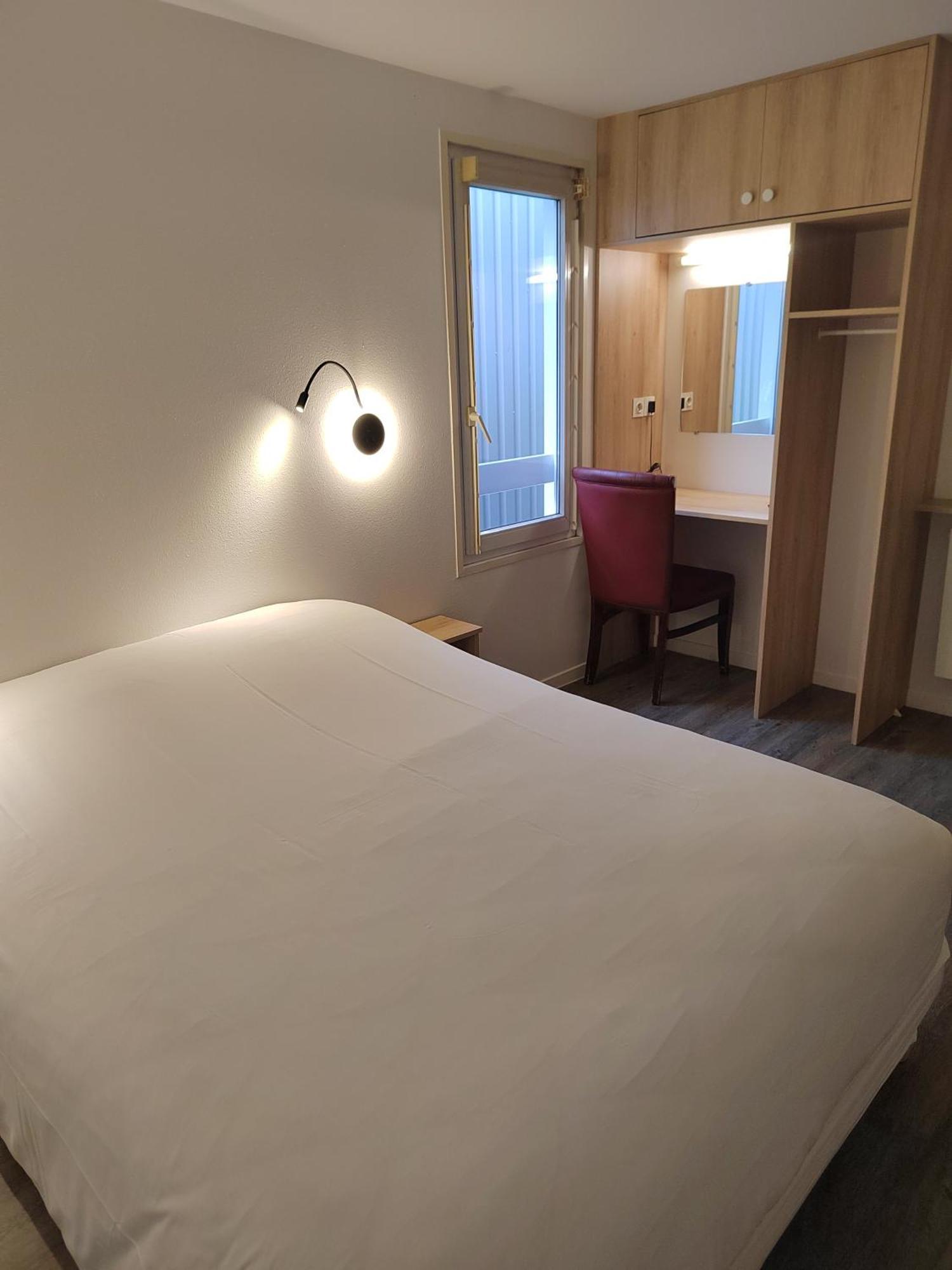 Fasthotel Paris Ouest Hotel Bouafle